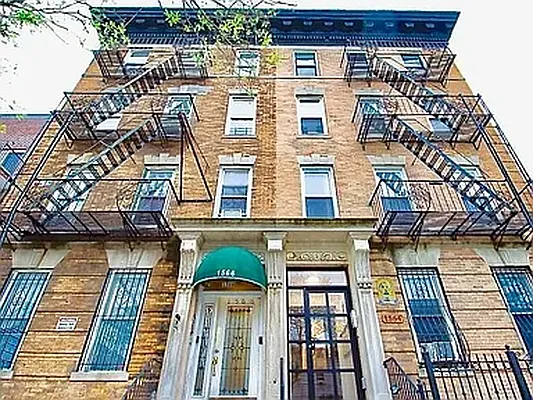 Rented by REAL New York | media 20