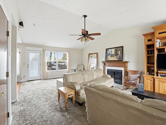 3rd image of 6048 Carmell Dr
