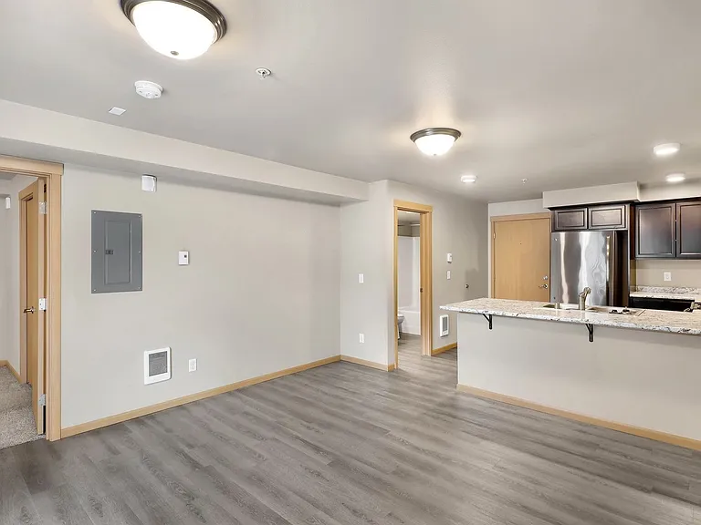 Tremezzo Apartments — Photo 40