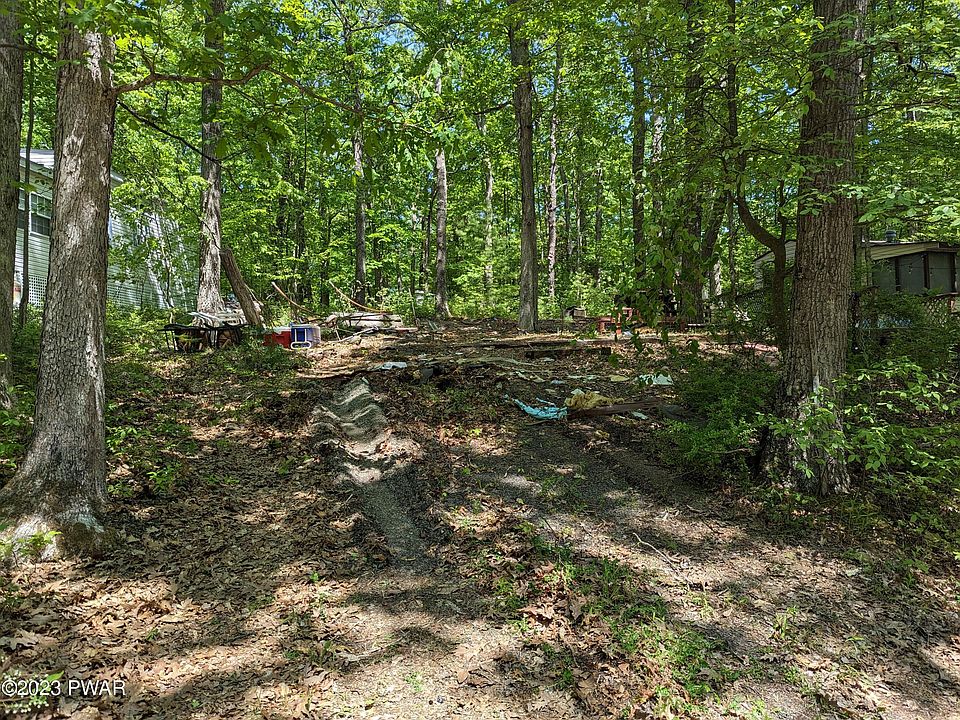 2nd image of 5748 Wappinger Ln