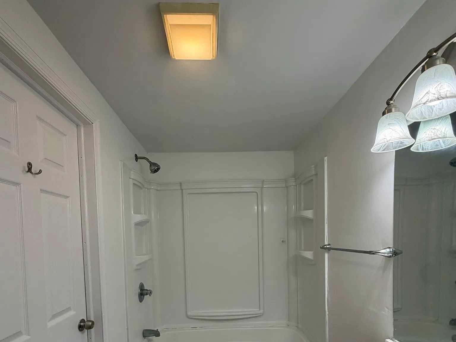 2 bed, 1150 sqft, $1,200 — Photo 3