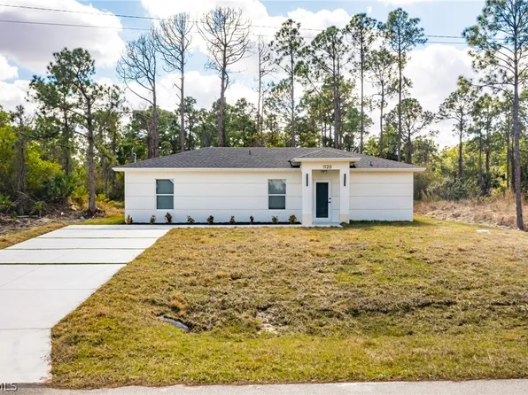 1120 Ravenswood St E, Lehigh Acres, FL 33974