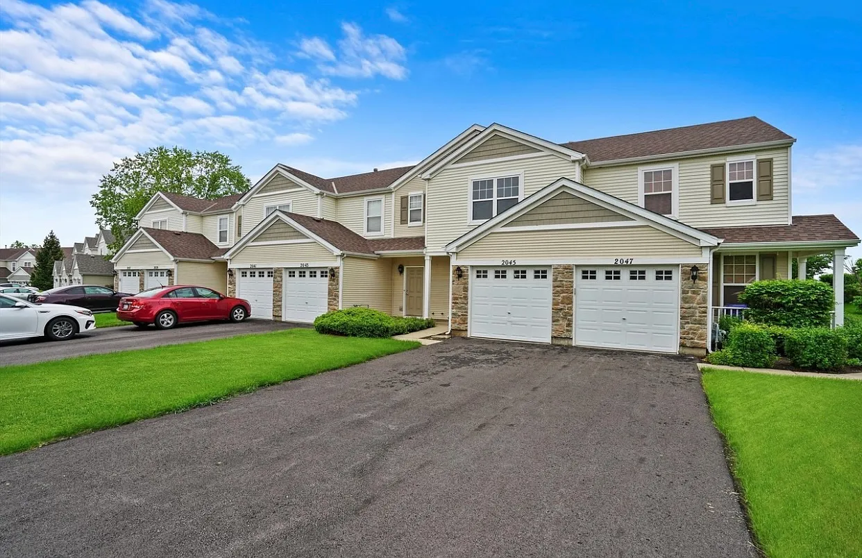2 bed, 1.5 bath, 1148 sqft, $2,350 — Photo 2