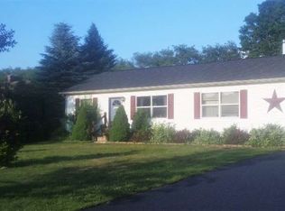 3 Mountainview Ave, Mayfield, NY 12117