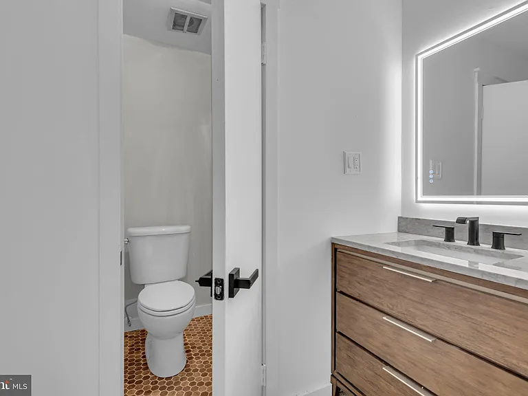 1836 Ralston Pl — Photo 34