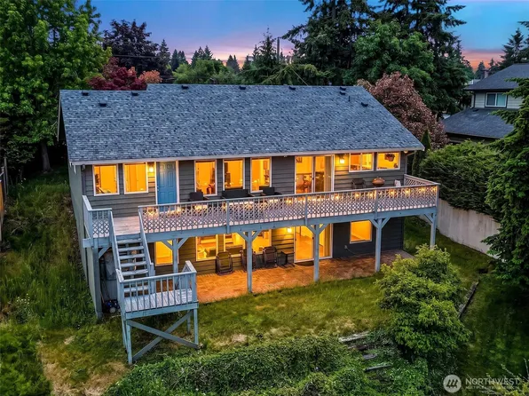 27917 10th Ave S Unit 1, Seattle, WA 98198