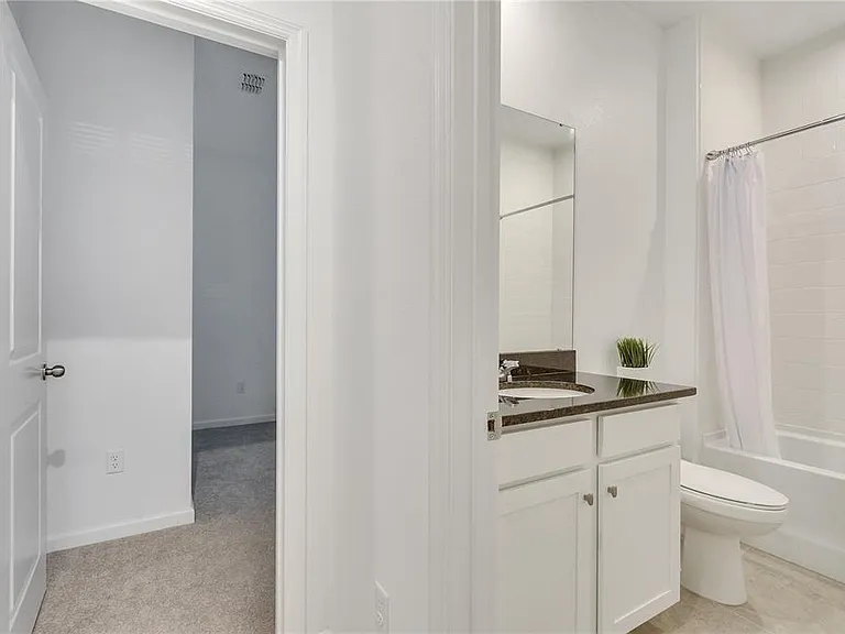 1098 Boardwalk Pl — Photo 14