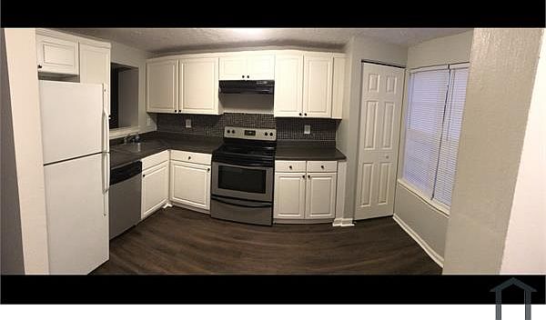 1st image of 6455 Lacrosse Ln NE