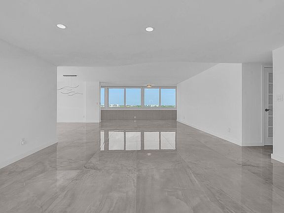 3rd image of 201 N Riverside Drive #802