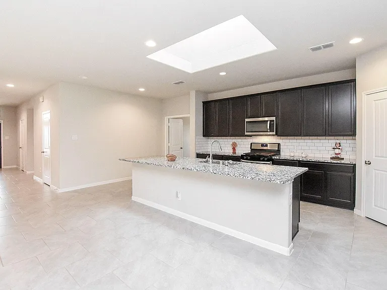 1334 Bellingham Park Dr — Photo 9