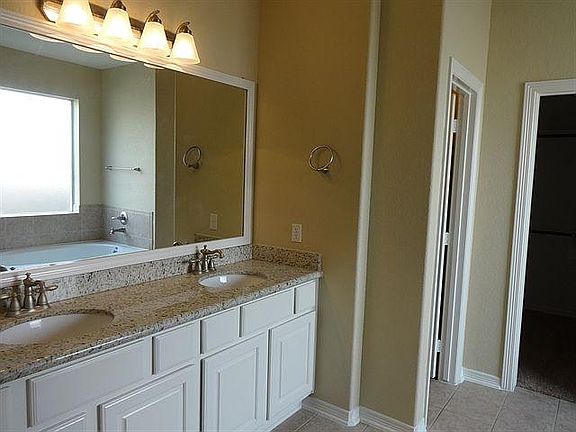 3rd image of 3401 Monarch Meadow Ln #4