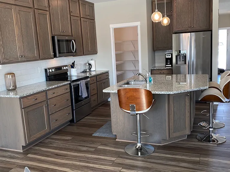 2312 Hart Dr SW — Photo 11