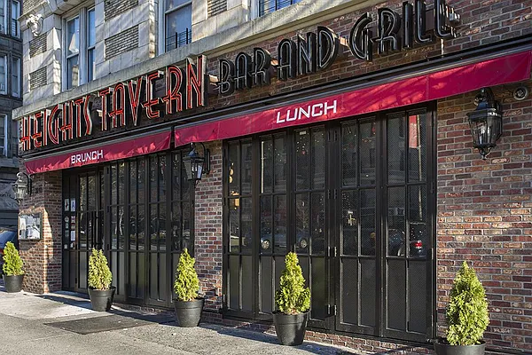 Rented by Dixon Advisory USA Inc. | media 7