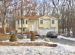 385 Hyland Dr, East Stroudsburg, PA