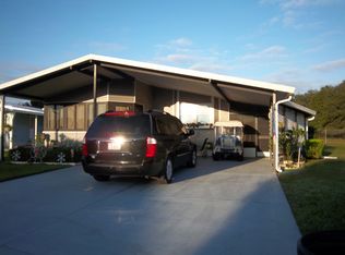 3211 Hickory Dr, Zephyrhills, FL 33543