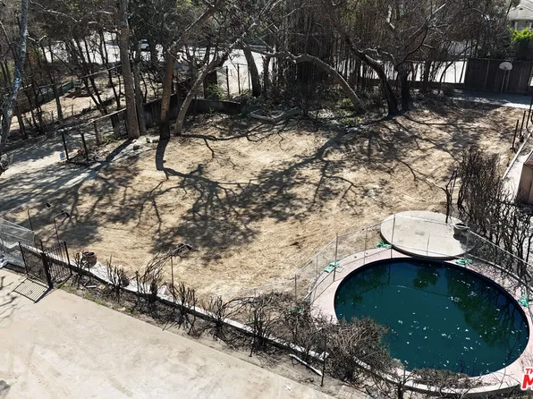 909 Rivas Canyon Rd, Pacific Palisades, CA 90272