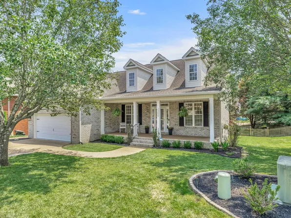 2300 Forest Lake Dr, Nashville, TN 37211