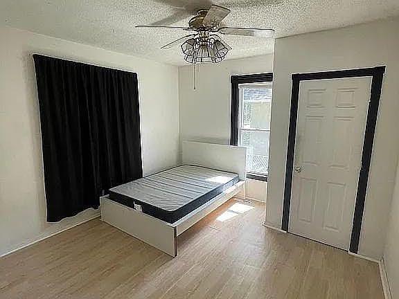 3rd image of 3231 Morgan Ave N