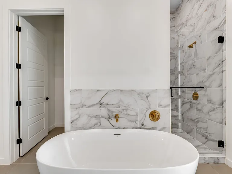 Selene Luxury Residences — Photo 31