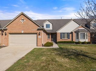 17473 Averhill Blvd, Macomb, MI 48042