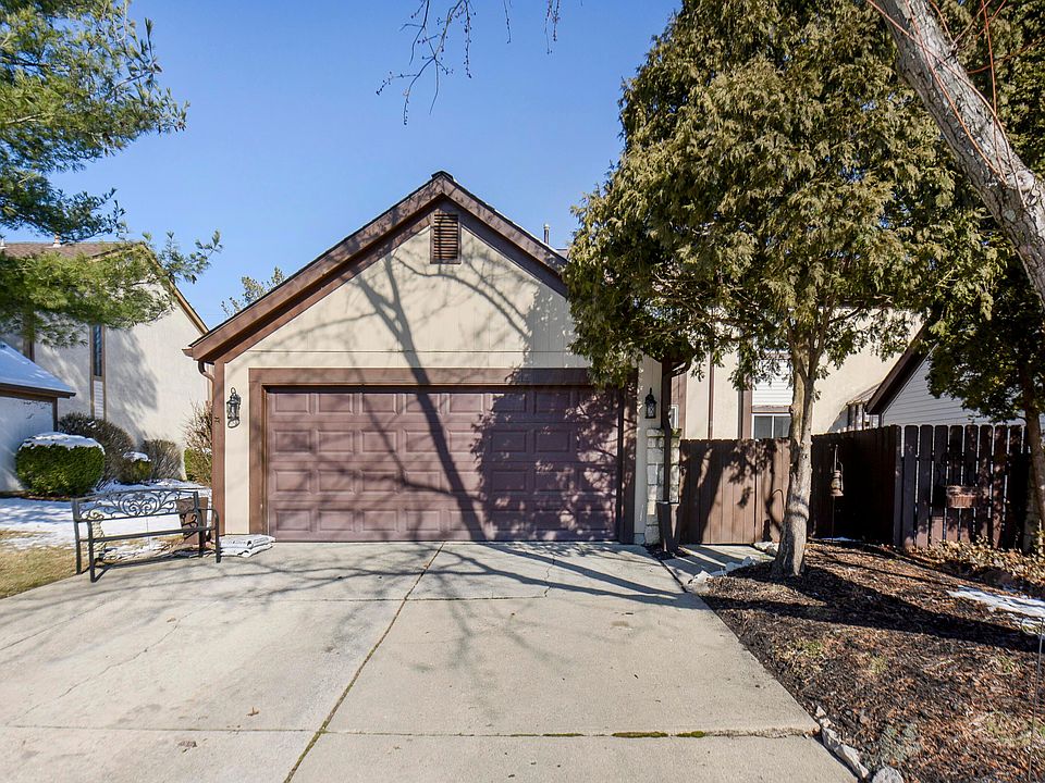 1st image of 850 Tamara Dr N