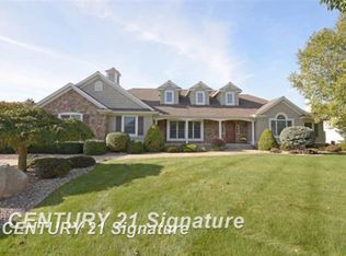 3793 Sundridge Pl, Saginaw, MI 48603