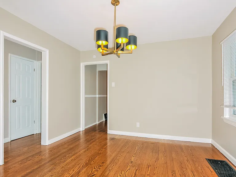 4221 Schiller Pl — Photo 7