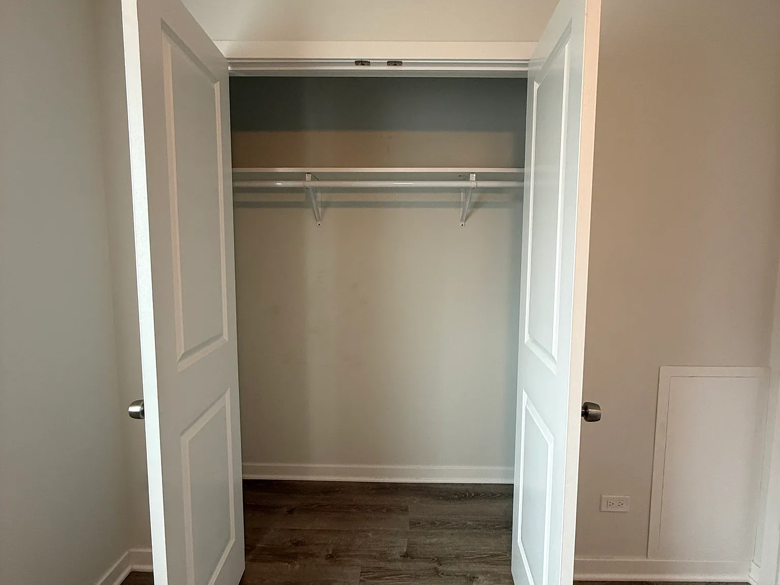 1 bed, 480 sqft, $1,300 — Photo 3