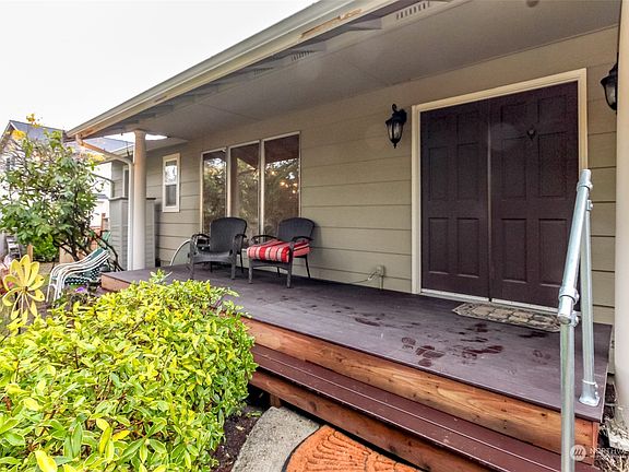 5th image of 6211 120th Street Ct E