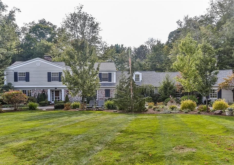 1st image of 490 Laurelbrook Dr