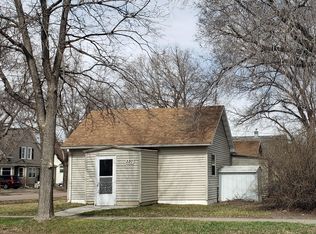 220 W 7th Ave, Mitchell, SD 57301