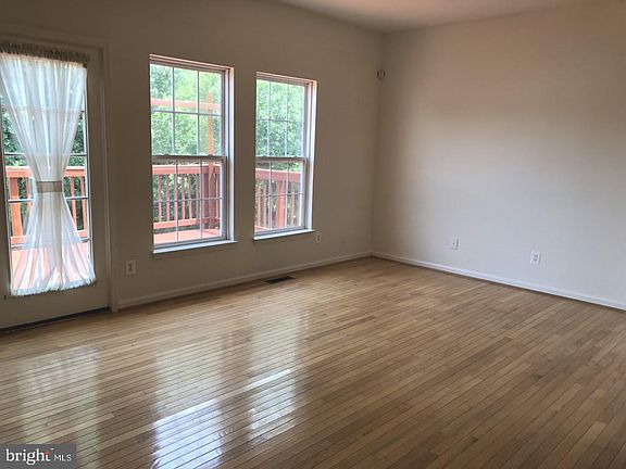 5th image of 11733 Batley Pl