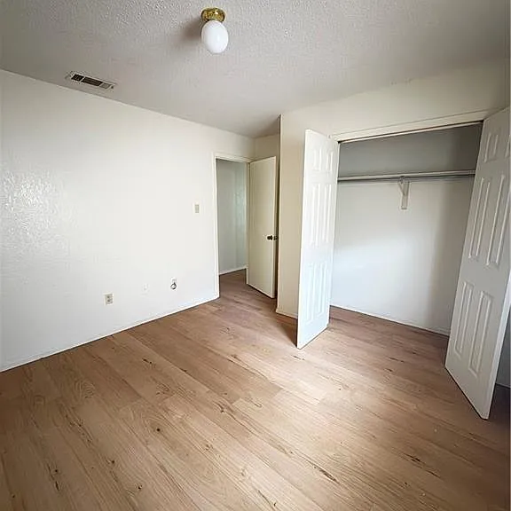 904 W Caffery Ave #2 — Photo 9