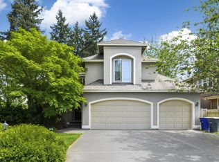 2716 98th Ave NE, Bellevue, WA 98004