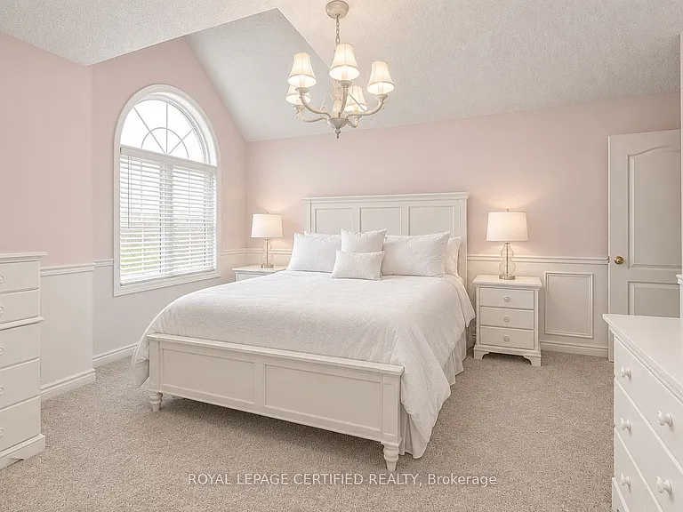 2499 Highmount Cres — Photo 28