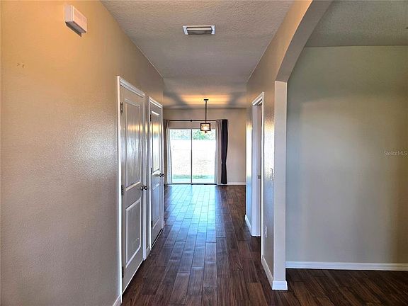 2nd image of 109 TIERRA VERDE WAY
