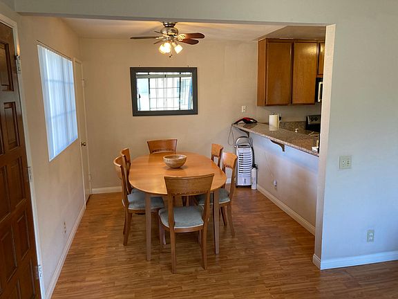 3rd image of 4145 Porte De Palmas Unit 207