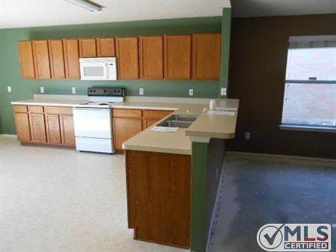 4th image of 9340 Goldenview Dr