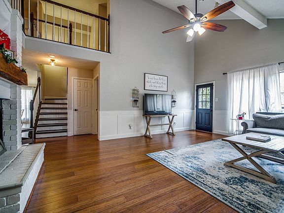 4th image of 854 Amberstone Dr