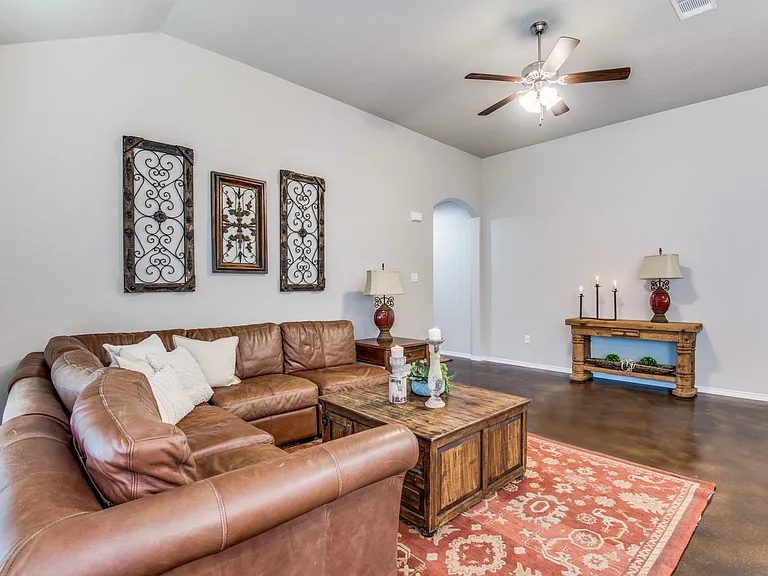 Come live in Knox Ridge! — Photo 10
