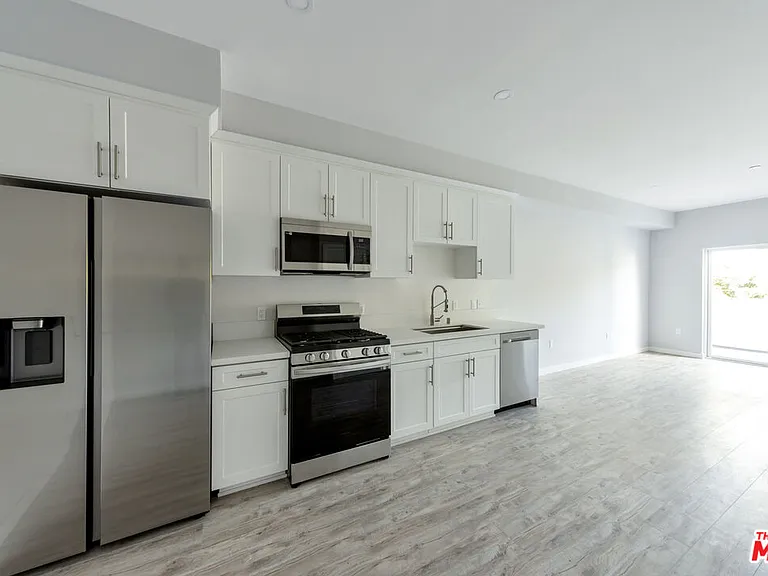 5506 Thornburn St #401 — Photo 9