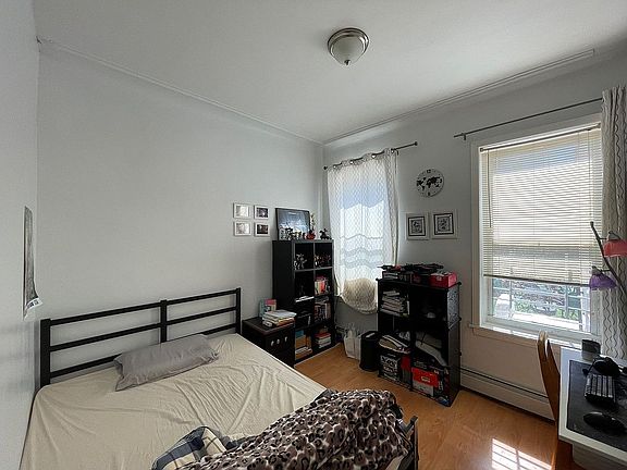 4th image of 1664 82nd St