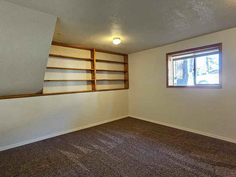 315 N Walnut St — Photo 14