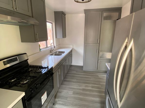1800 W 11th Pl