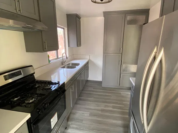 1800 W 11th Pl, Los Angeles, CA 90006