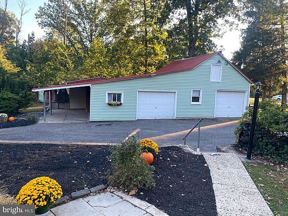 5th image of 1108 Bleim Rd