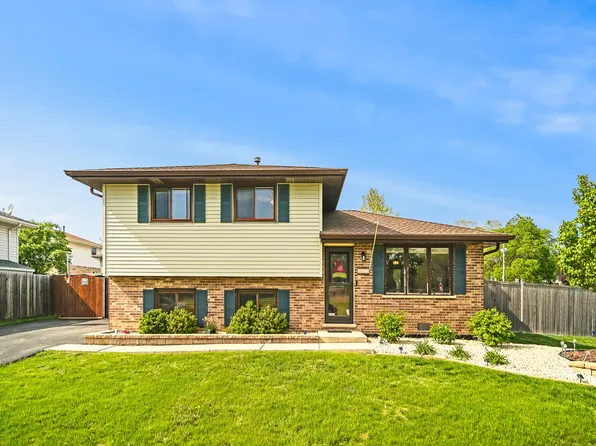 8800 167th St, Orland Hills, IL 60487