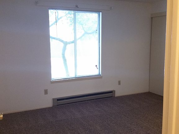 5th image of 2330 SE Brookwood Ave Unit 122