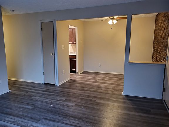 3rd image of 12-18 Chateau Pl #12