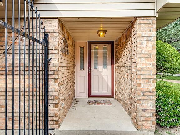 4th image of 5857 Westhaven Dr